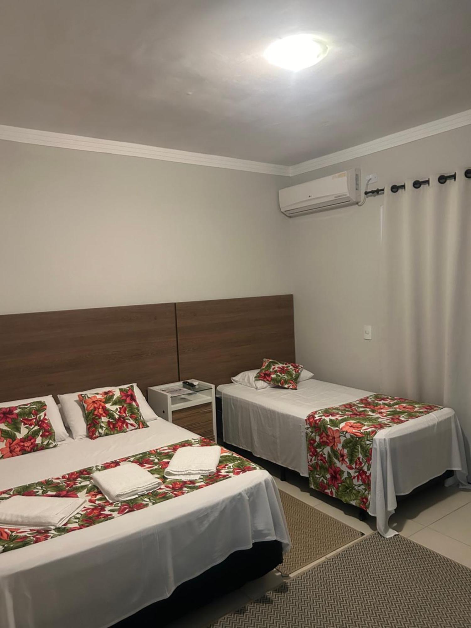 Hotel Residencial Camburya à Camburi  Extérieur photo