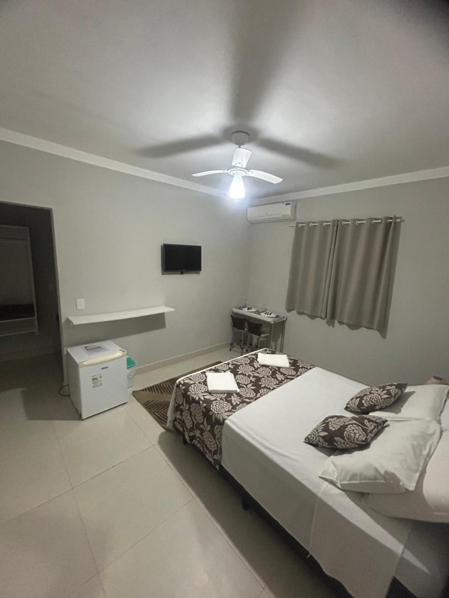 Hotel Residencial Camburya à Camburi  Extérieur photo
